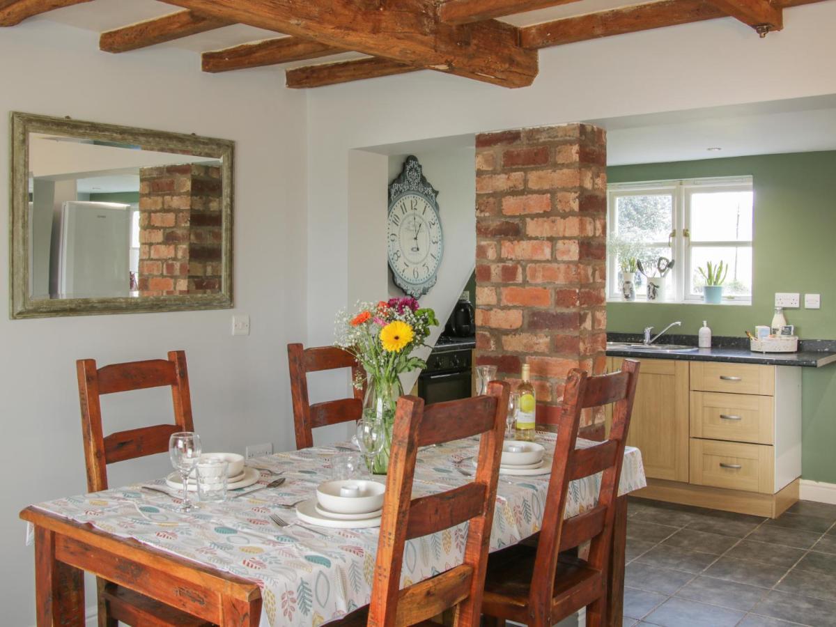 1 Royal Oak Cottages Шрусбери Экстерьер фото